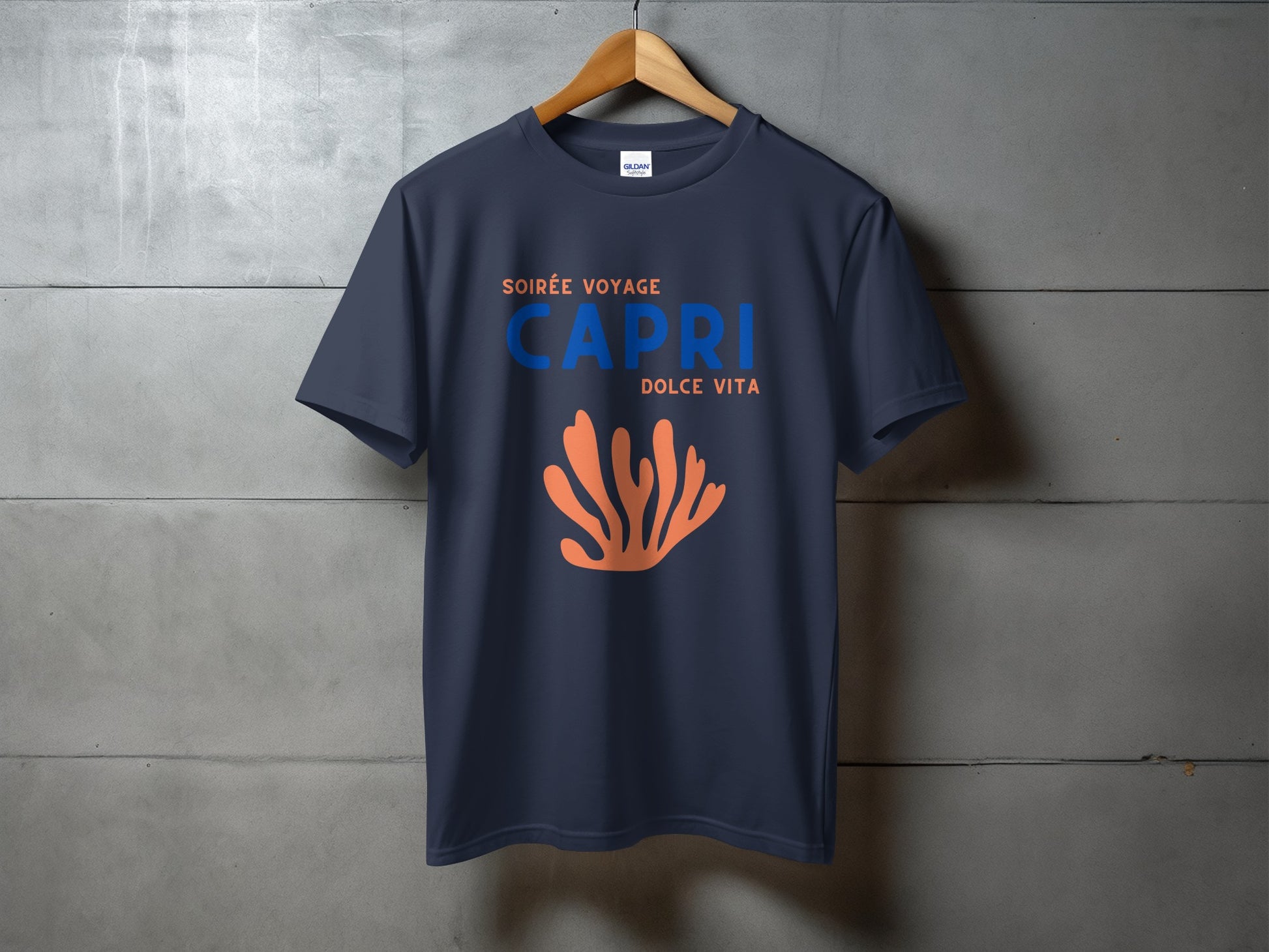 Navy t-shirt with "SOIRÉE VOYAGE CAPRI DOLCE VITA" and orange coral design.