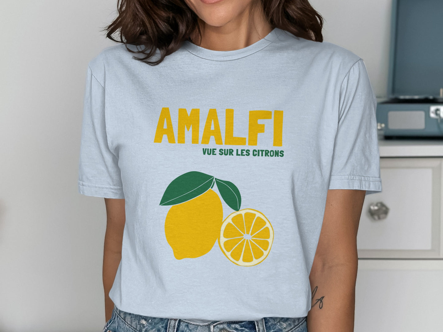 Amalfi graphic t-shirt with lemon illustration and text.