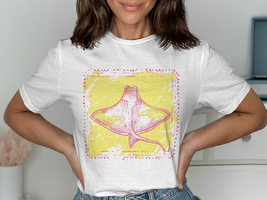 Stylish Stingray Graphic T-shirt Casual Wear product type
