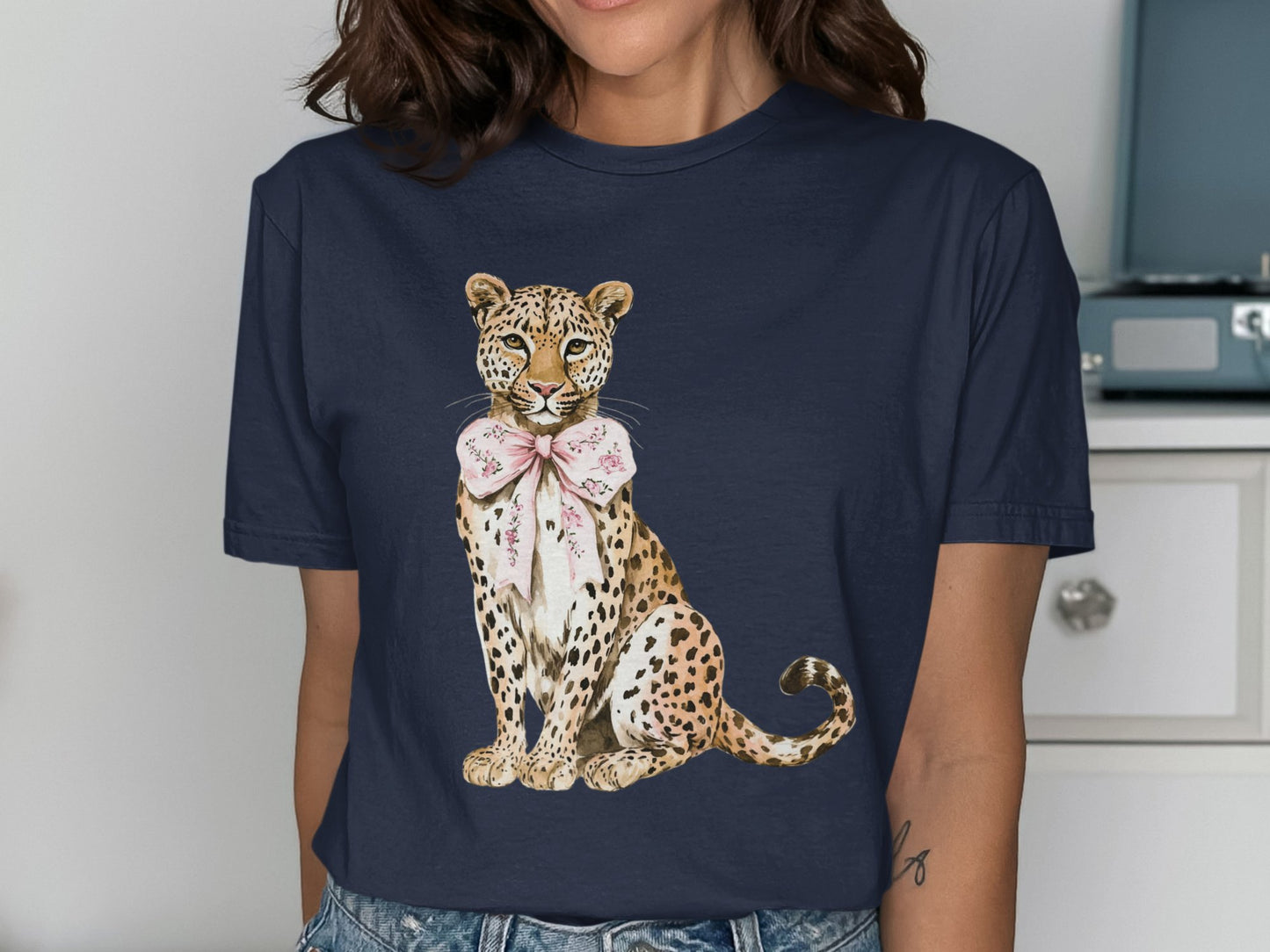 Leopard with Pink Bow Graphic T-Shirt product type