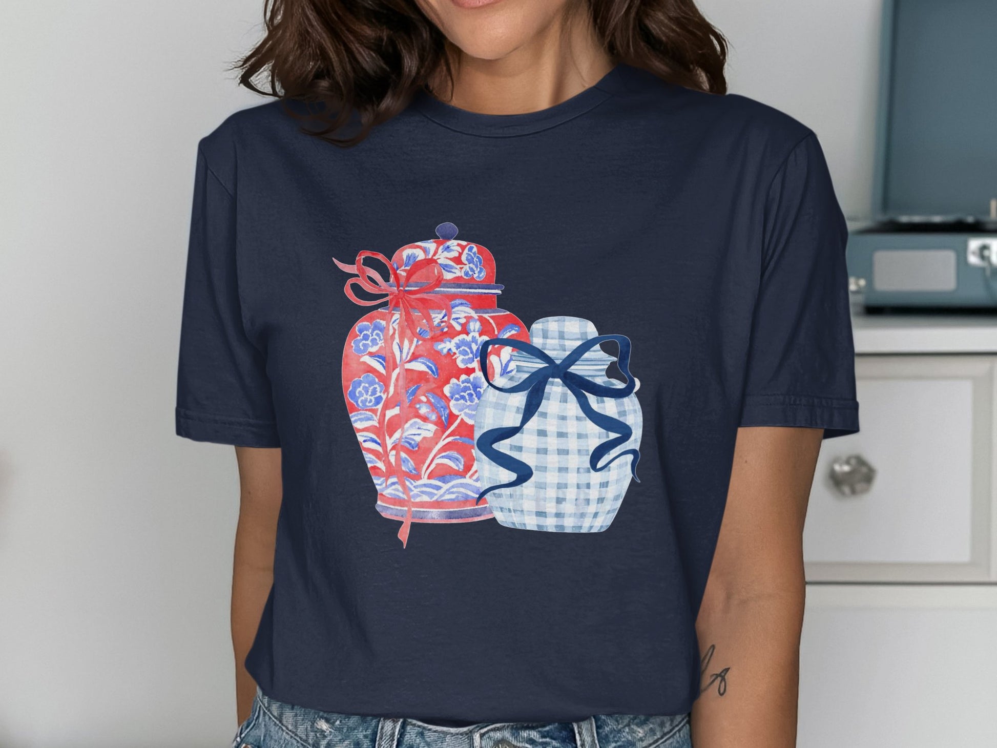 Stylish Shirt with Artistic Jar Design product type
